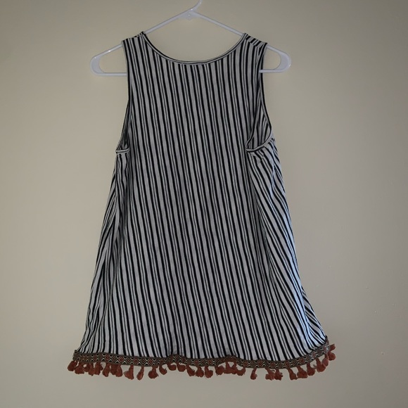 Women’s black and white striped top with pattered end - Picture 2 of 4